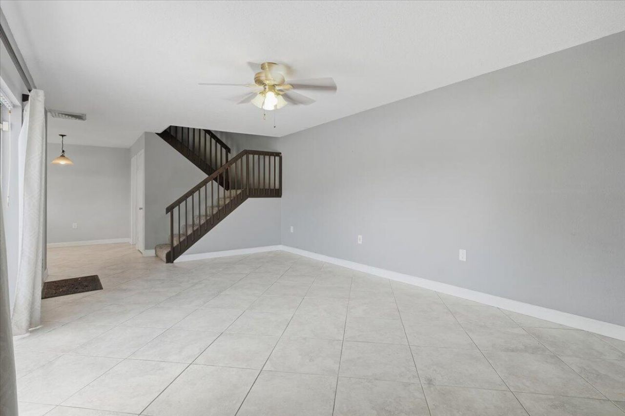 712 7th Way, West Palm Beach, FL 33407 Photo