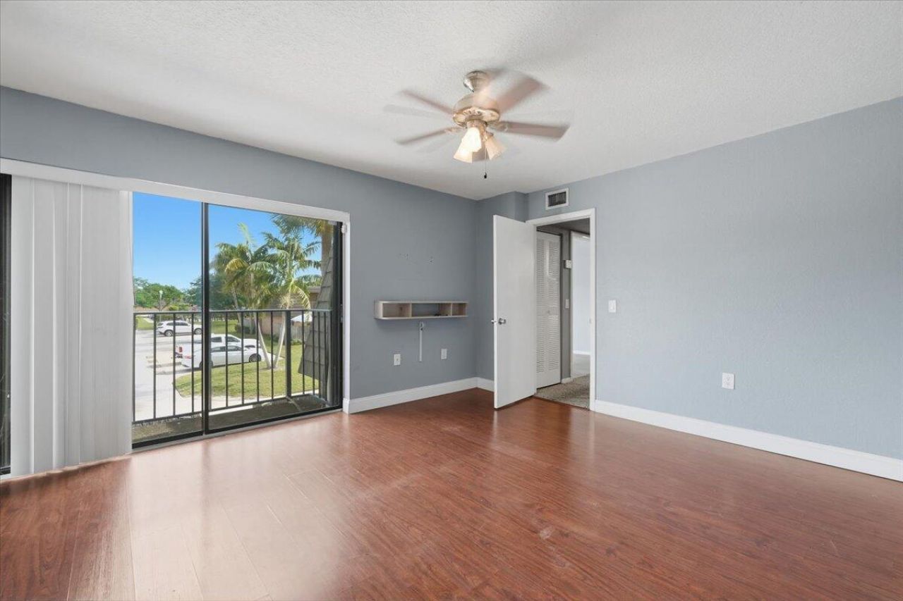 712 7th Way, West Palm Beach, FL 33407 Photo