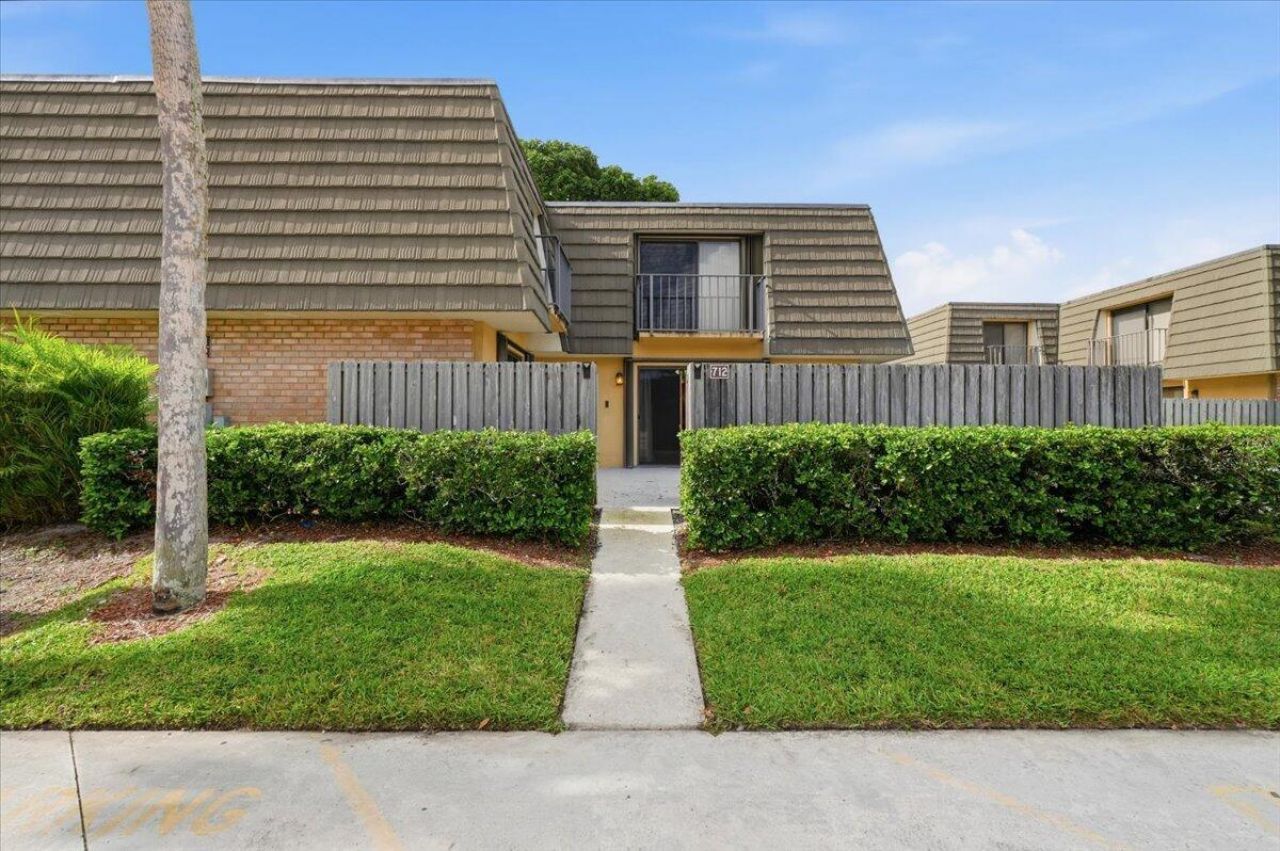712 7th Way, West Palm Beach, FL 33407 Photo
