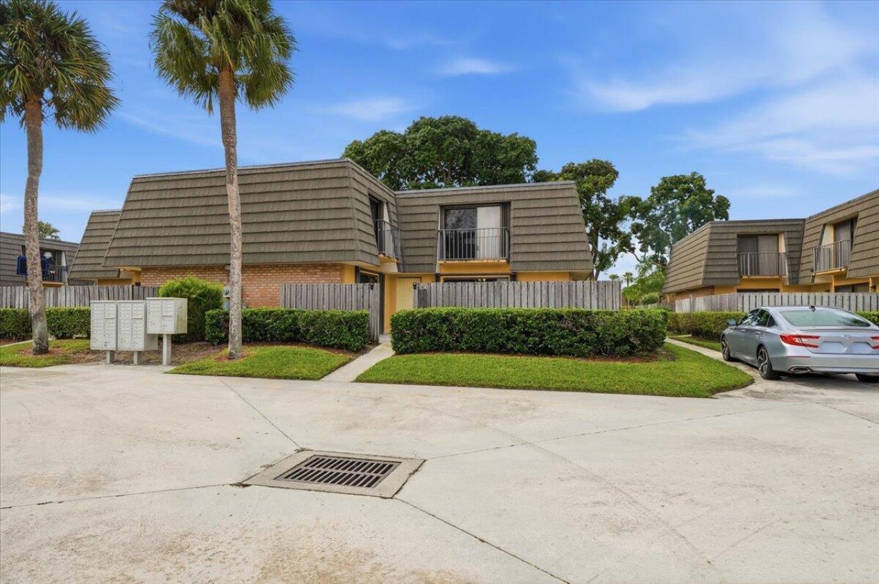 712 7th Way, West Palm Beach, FL 33407 Photo