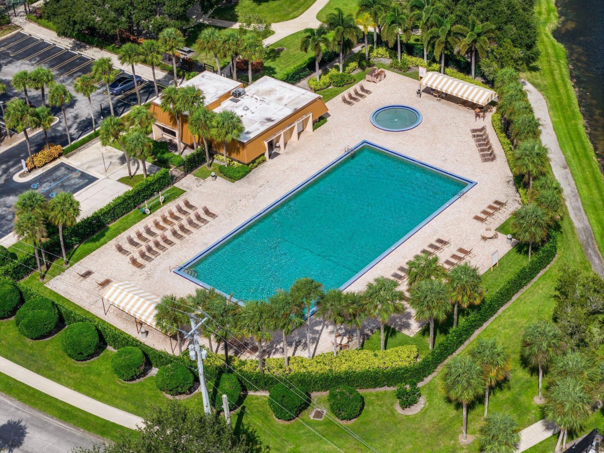 712 7th Way, West Palm Beach, FL 33407 Photo