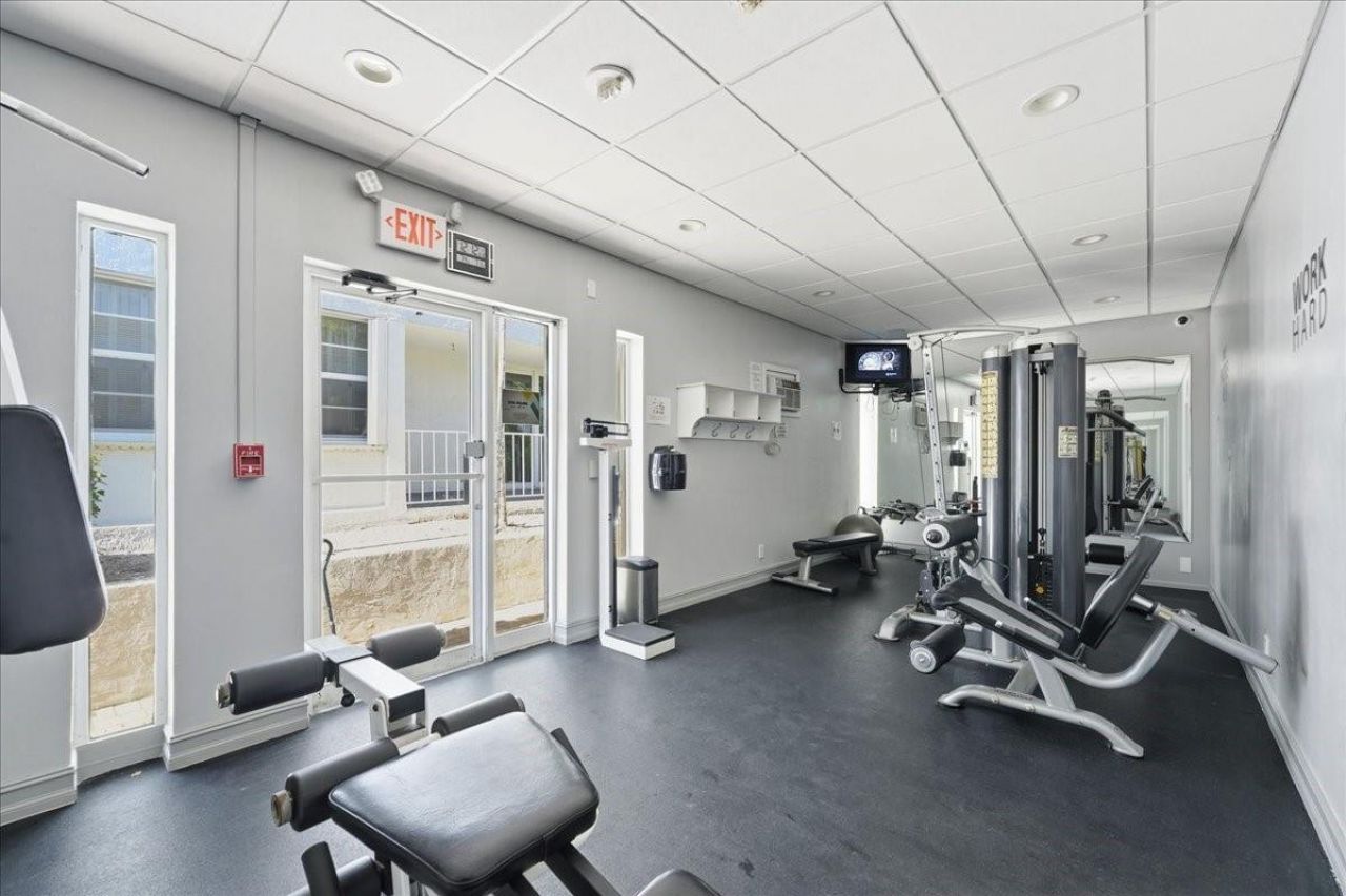 1170 N Federal Highway, Unit 707, Fort Lauderdale, FL 33304 Photo