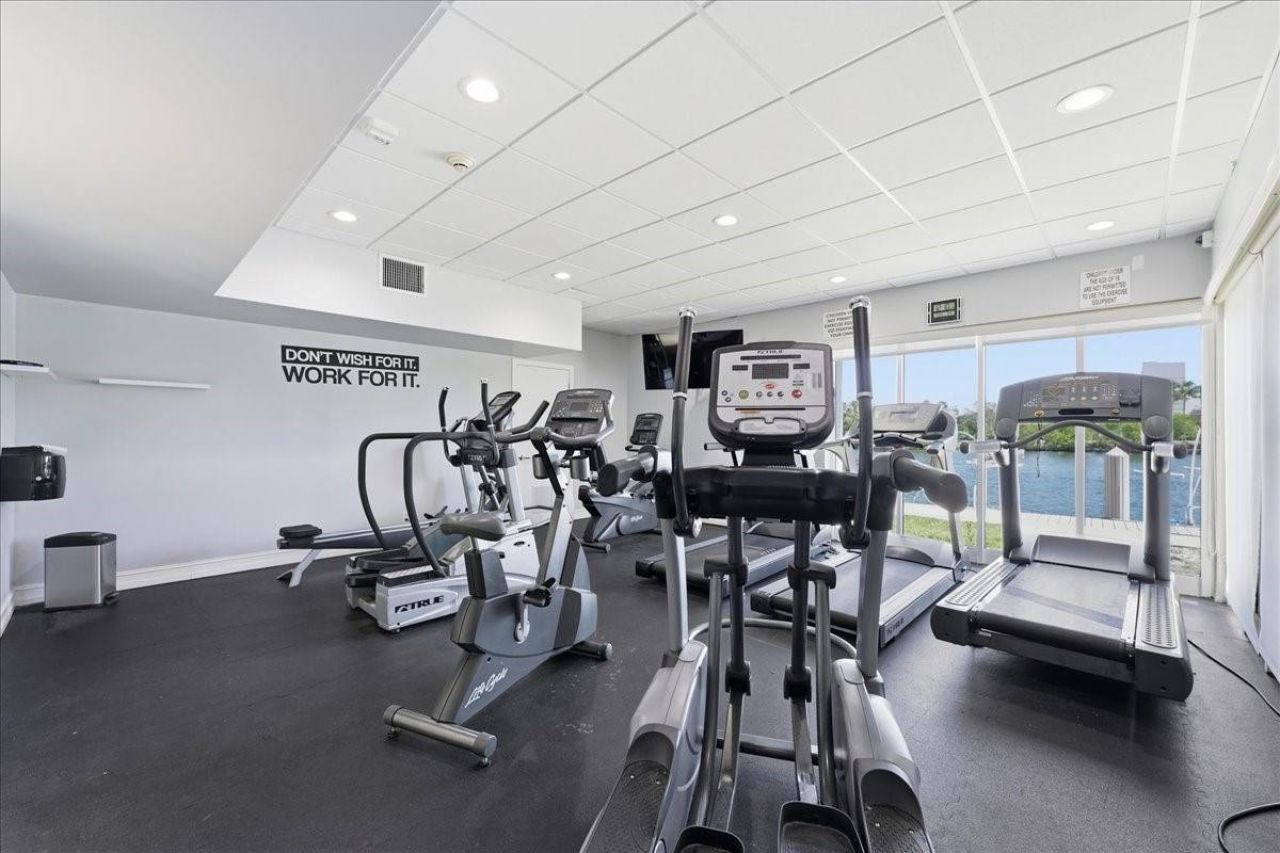 1170 N Federal Highway, Unit 707, Fort Lauderdale, FL 33304 Photo