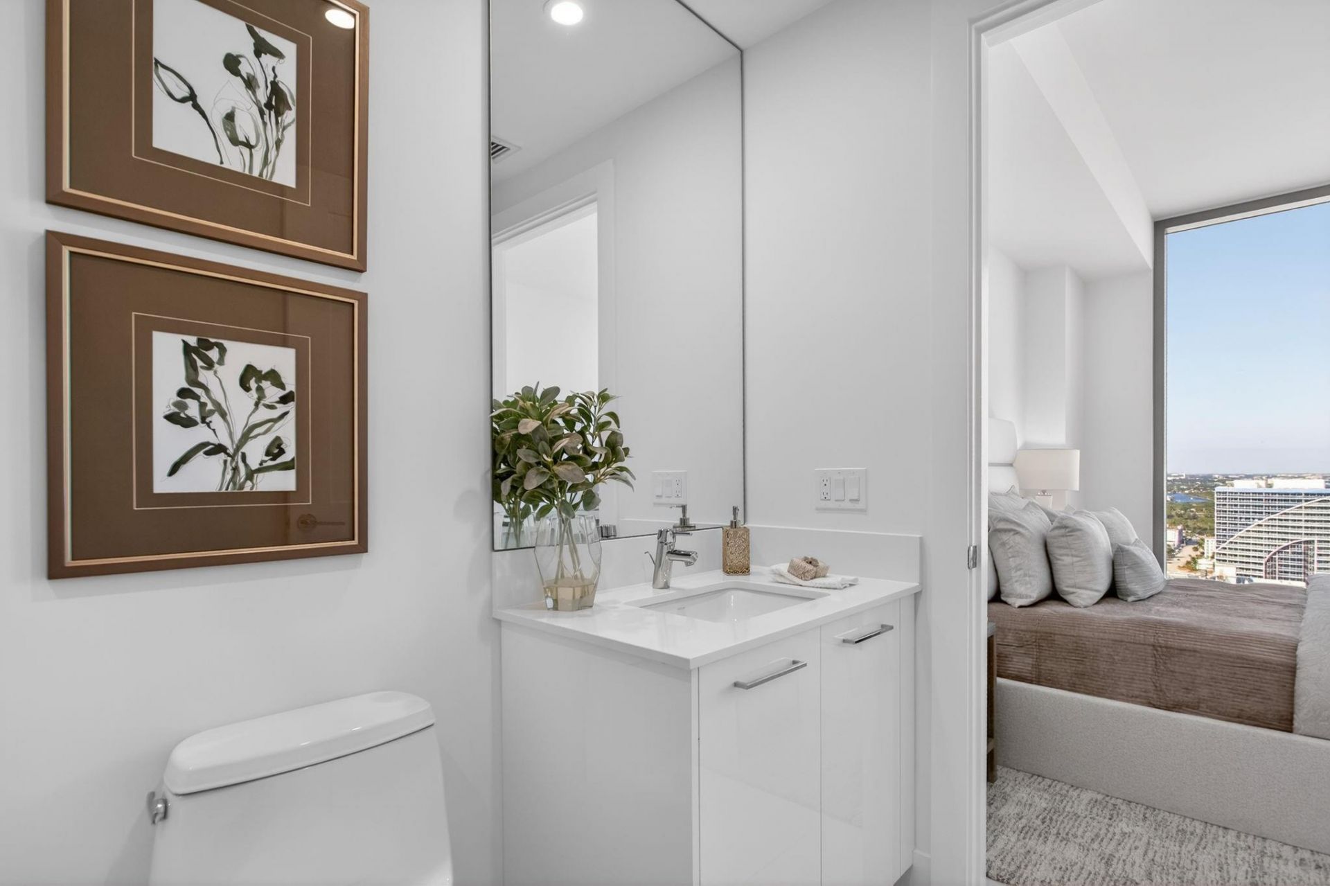 153 N Seabreeze Boulevard, Unit 2505, Fort Lauderdale, FL 33304 Photo