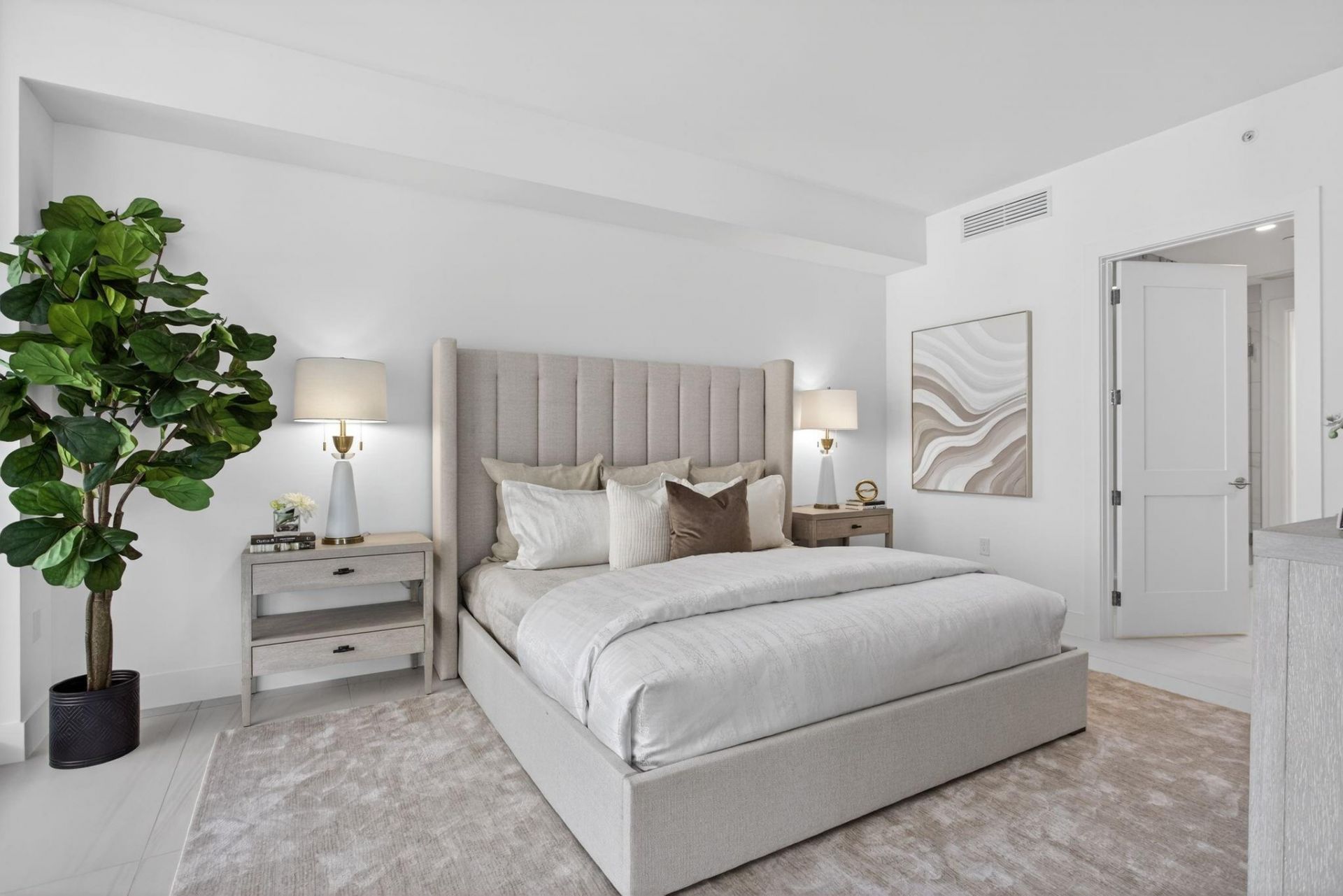 153 N Seabreeze Boulevard, Unit 2505, Fort Lauderdale, FL 33304 Photo