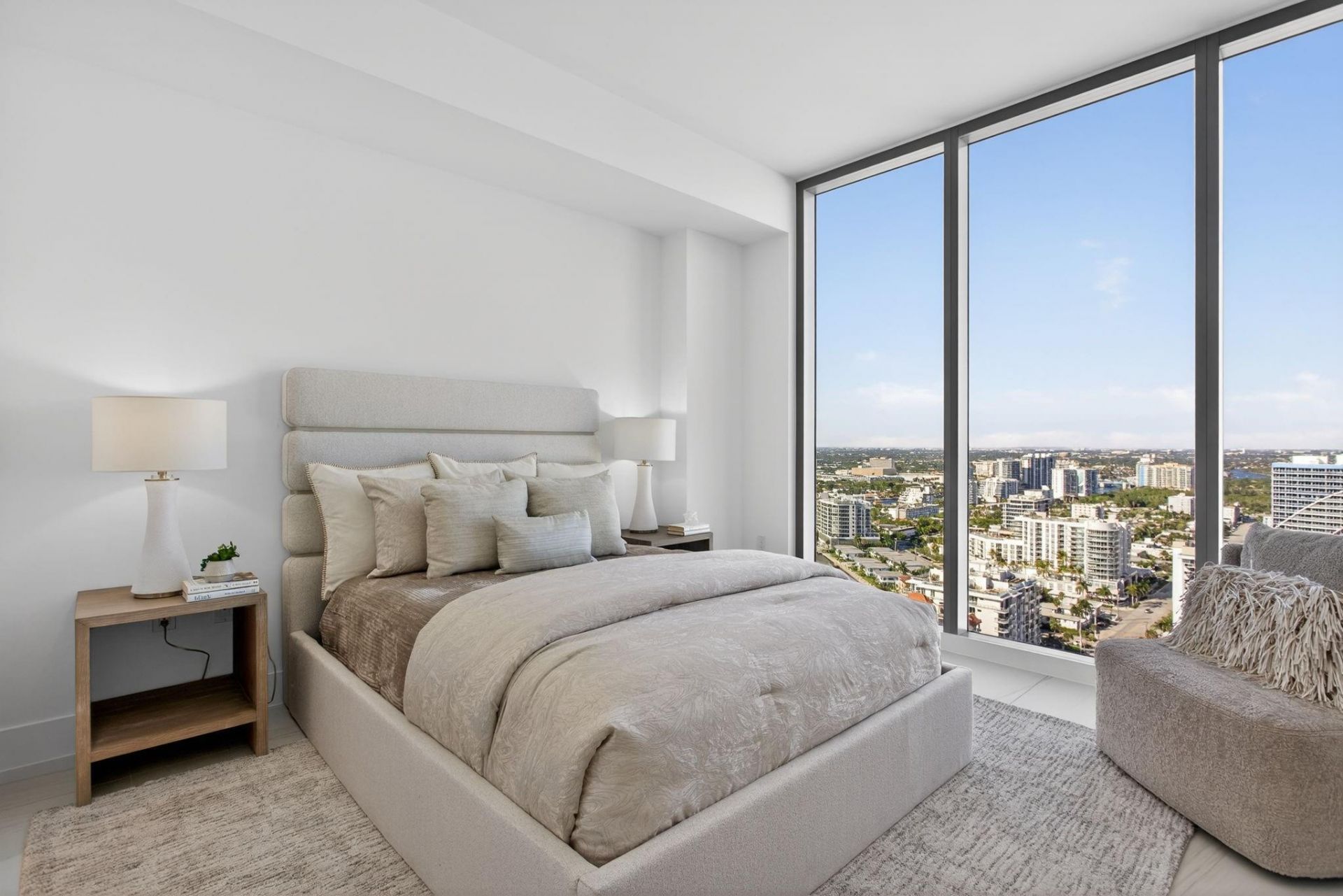 153 N Seabreeze Boulevard, Unit 2505, Fort Lauderdale, FL 33304 Photo