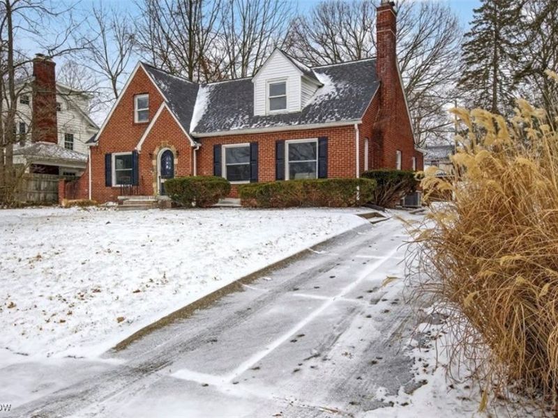 627 Greenwood Avenue, Akron, OH 44320 Photo 2