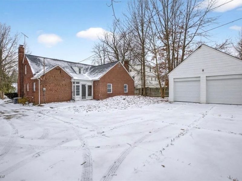 627 Greenwood Avenue, Akron, OH 44320 Photo 4