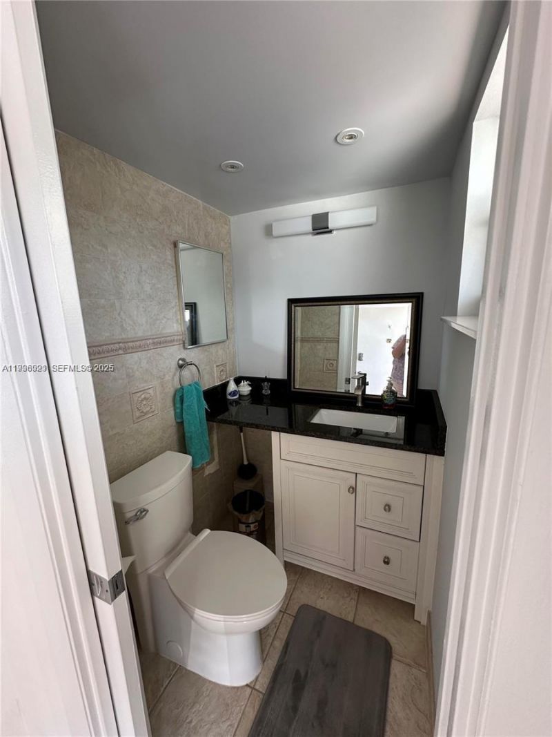1481 S Ocean Blvd , Unit 102E, Lauderdale by the Sea, FL 33062 Photo