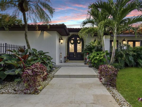 12510 Ramiro St, Coral Gables, FL 33156