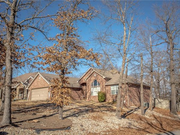 2 McKeever Lane, Bella Vista, AR 72715