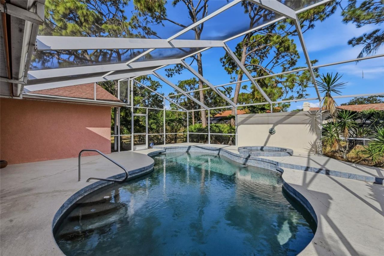 3732 Surrey Lane, Sarasota, FL 34235 Photo