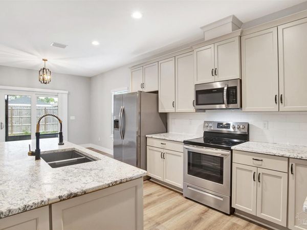 4320 Quiet Ct, Gulf Breeze, FL 32563