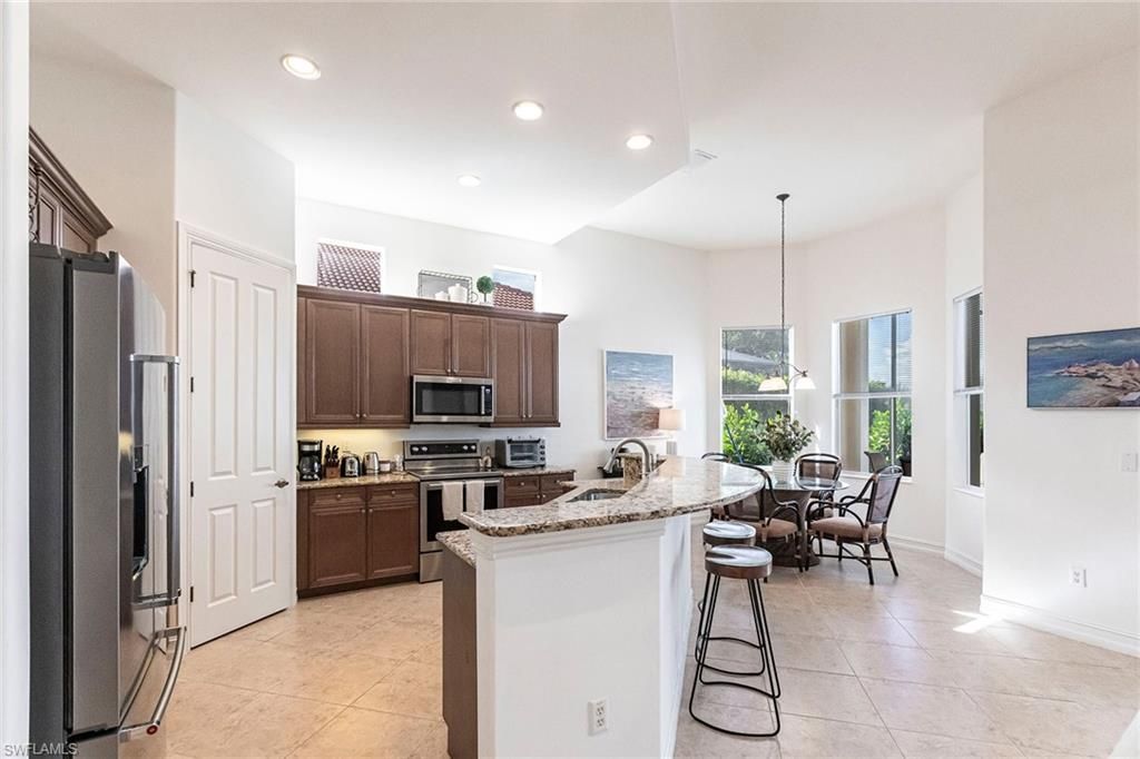 7863 Valencia Ct, Naples, FL 34113 Photo