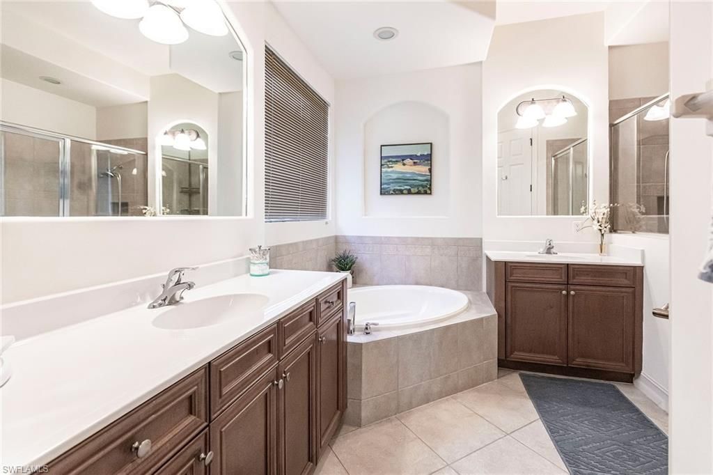 7863 Valencia Ct, Naples, FL 34113 Photo