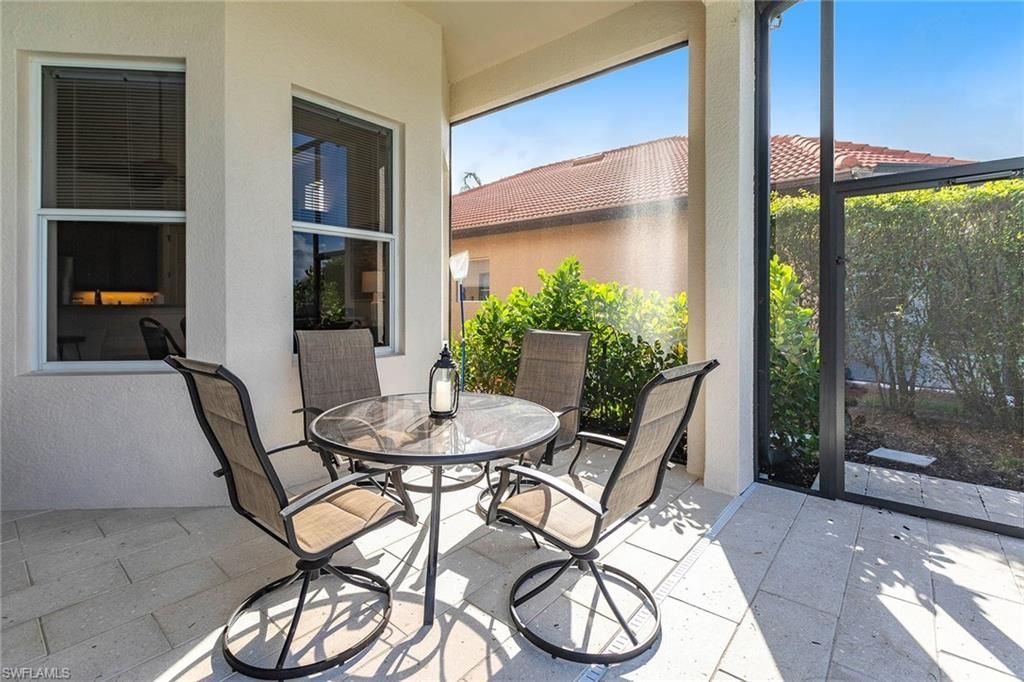 7863 Valencia Ct, Naples, FL 34113 Photo