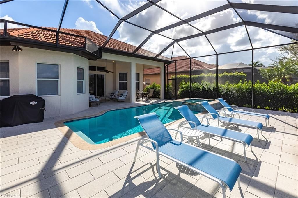 7863 Valencia Ct, Naples, FL 34113 Photo