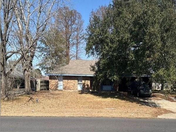 307 E BUTCHER SWITCH Road, Lafayette, LA 70507