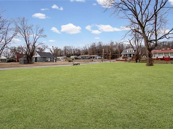 104 N Washington Street, Brunswick, MO 65236