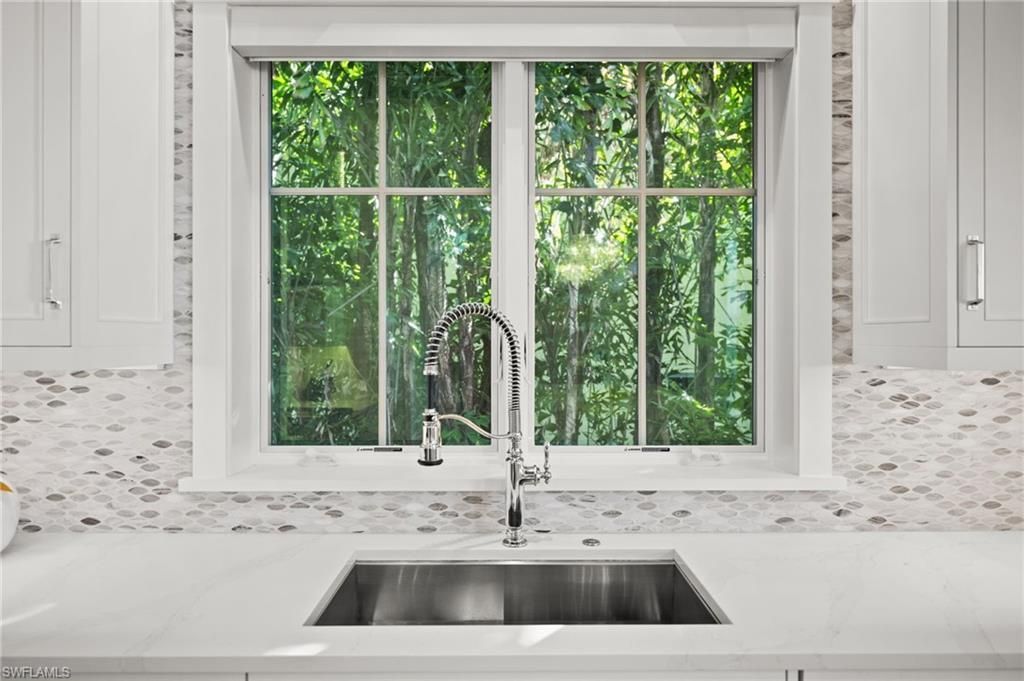 770 Park St, Naples, FL 34102 Photo