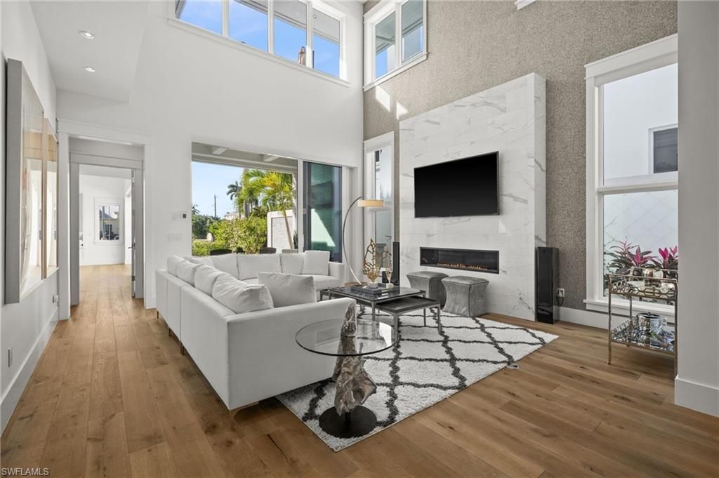 770 Park St, Naples, FL 34102 Photo