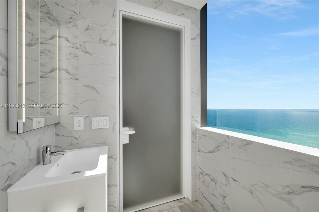 2000 S Ocean Dr, Unit 30B, Hallandale Beach, FL 33009 Photo