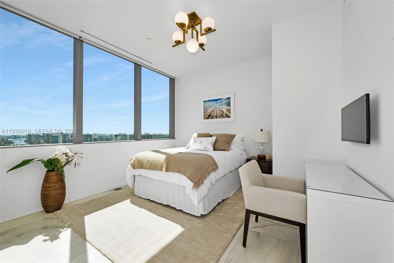 2000 S Ocean Dr, Unit 30B, Hallandale Beach, FL 33009 Photo