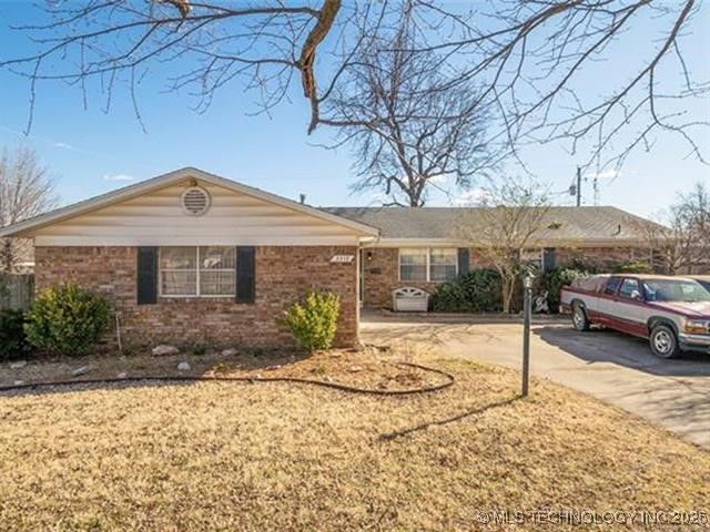 2313 S 82nd East Avenue, Tulsa, OK 74129 Main Photo