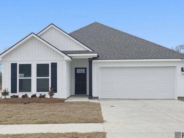 450 Miraval Ave, Zachary, LA 70791