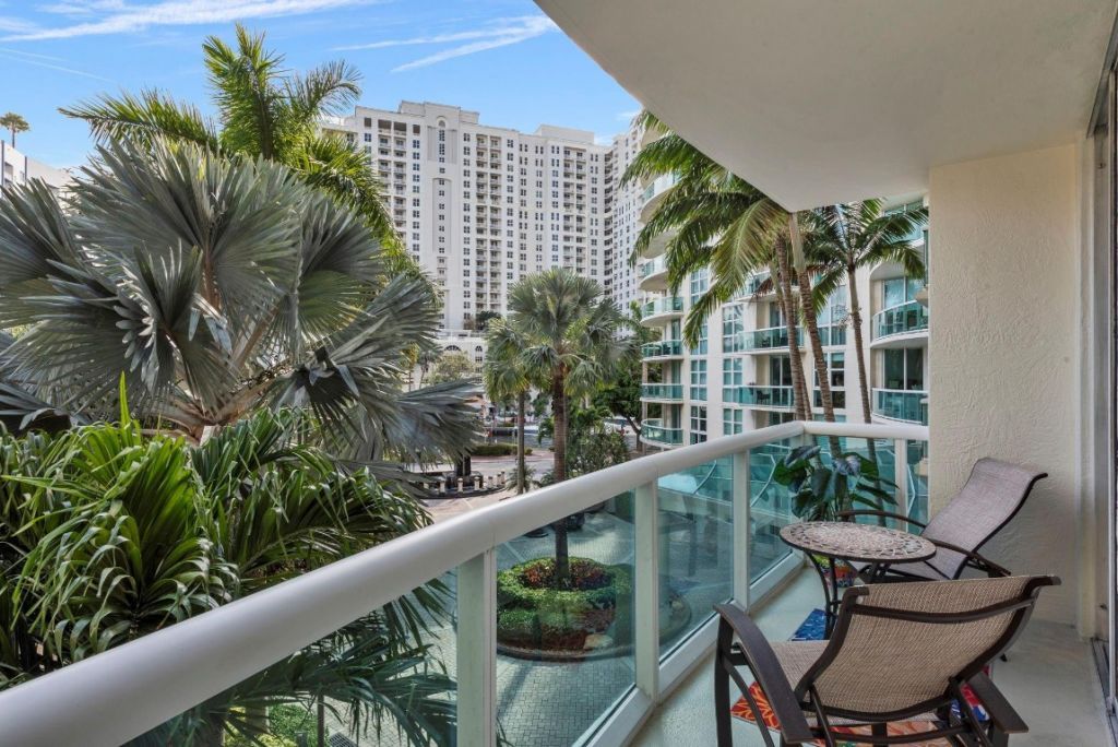 347 N New River Drive, Unit 310, Fort Lauderdale, FL 33301 Photo