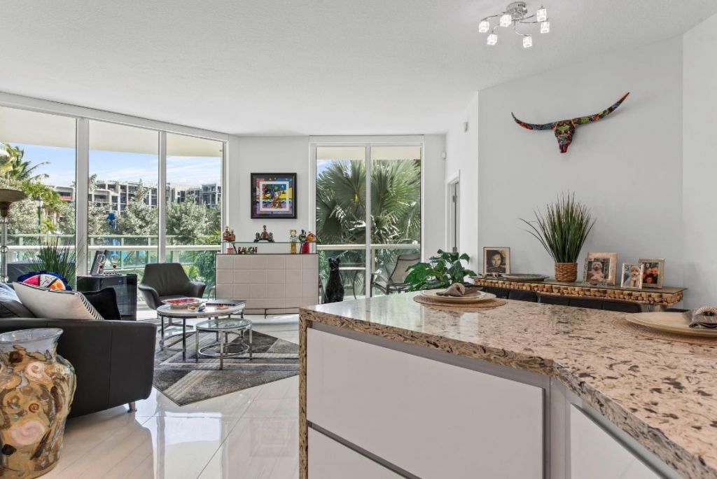 347 N New River Drive, Unit 310, Fort Lauderdale, FL 33301 Photo