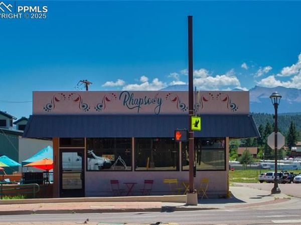 121 W Midland Avenue, Woodland Park, CO 80863