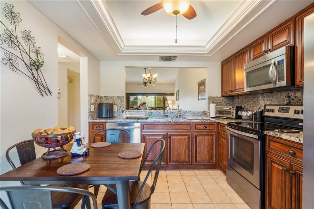 9450 Meadowood Drive, Unit 202, Fort Pierce, FL 34951 Photo