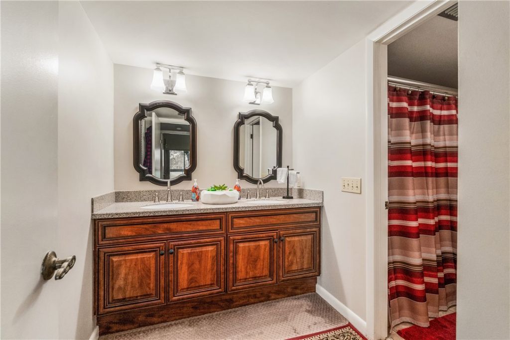 9450 Meadowood Drive, Unit 202, Fort Pierce, FL 34951 Photo