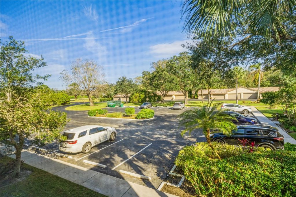 9450 Meadowood Drive, Unit 202, Fort Pierce, FL 34951 Photo