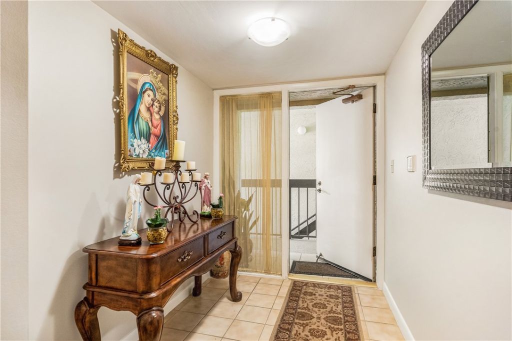 9450 Meadowood Drive, Unit 202, Fort Pierce, FL 34951 Photo