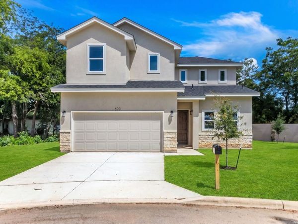 600 Park Circle, Hondo, TX 78861