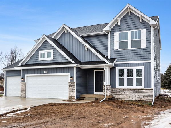 5589 Paxton Court, Portage, MI 49024