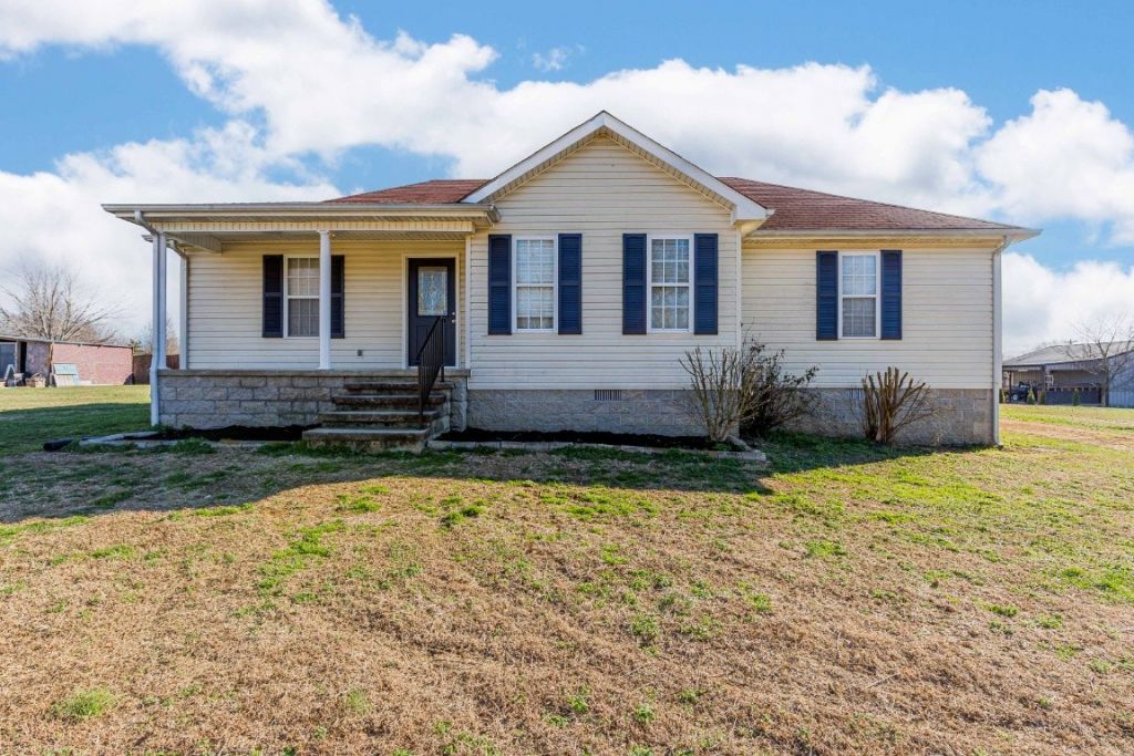 129 Buck Ln, Lafayette, TN 37083 Main Photo