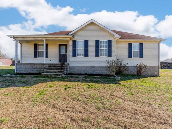 129 Buck Ln, Lafayette, TN 37083