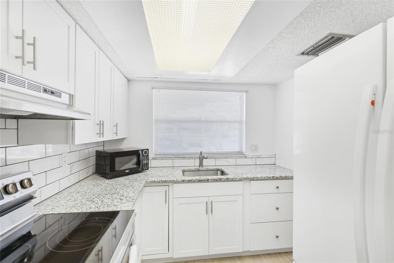 2300 Stickney Point Road, Unit 102, Sarasota, FL 34231 Photo