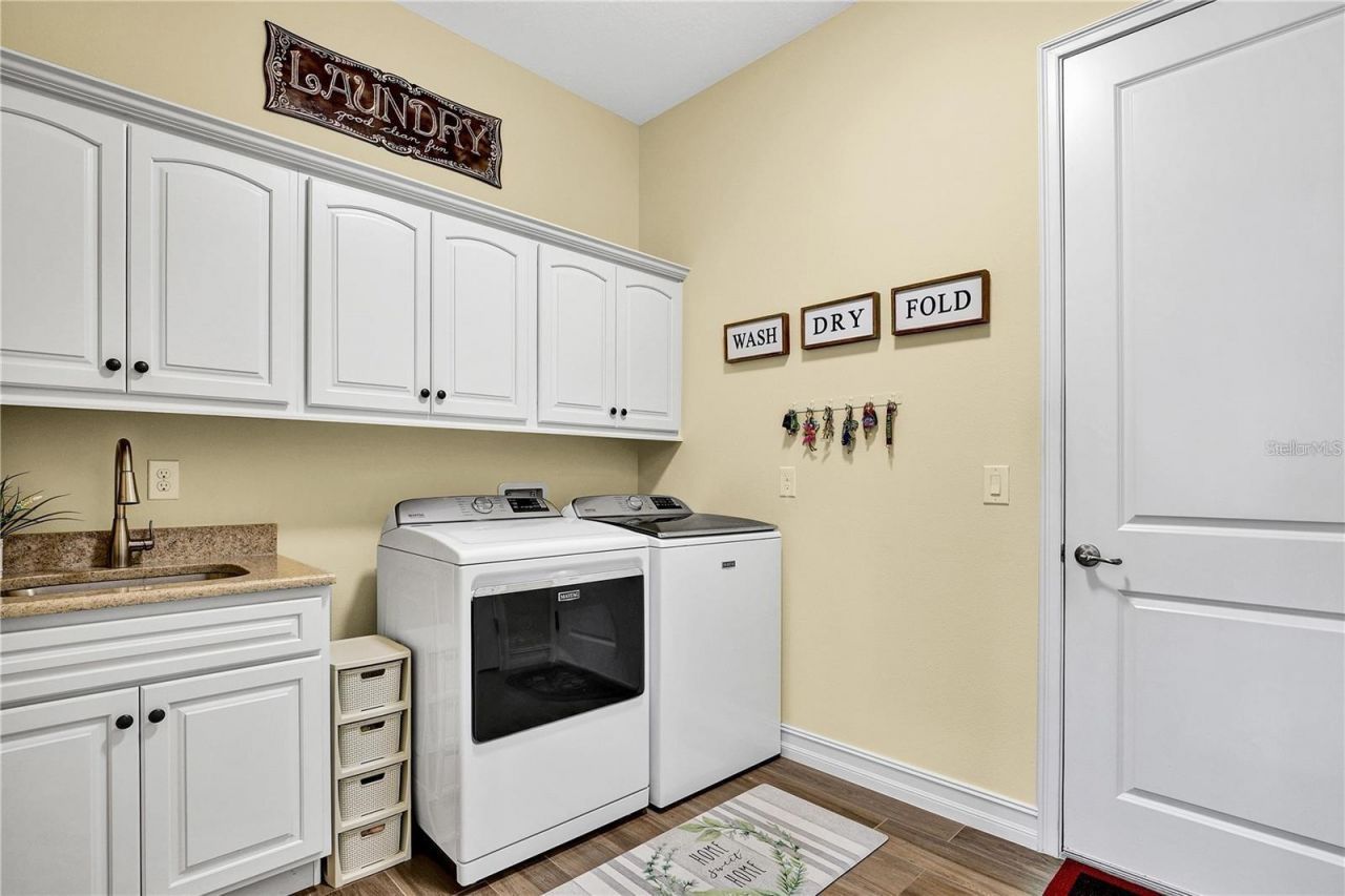 5497 56th Court E, Bradenton, FL 34203 Photo