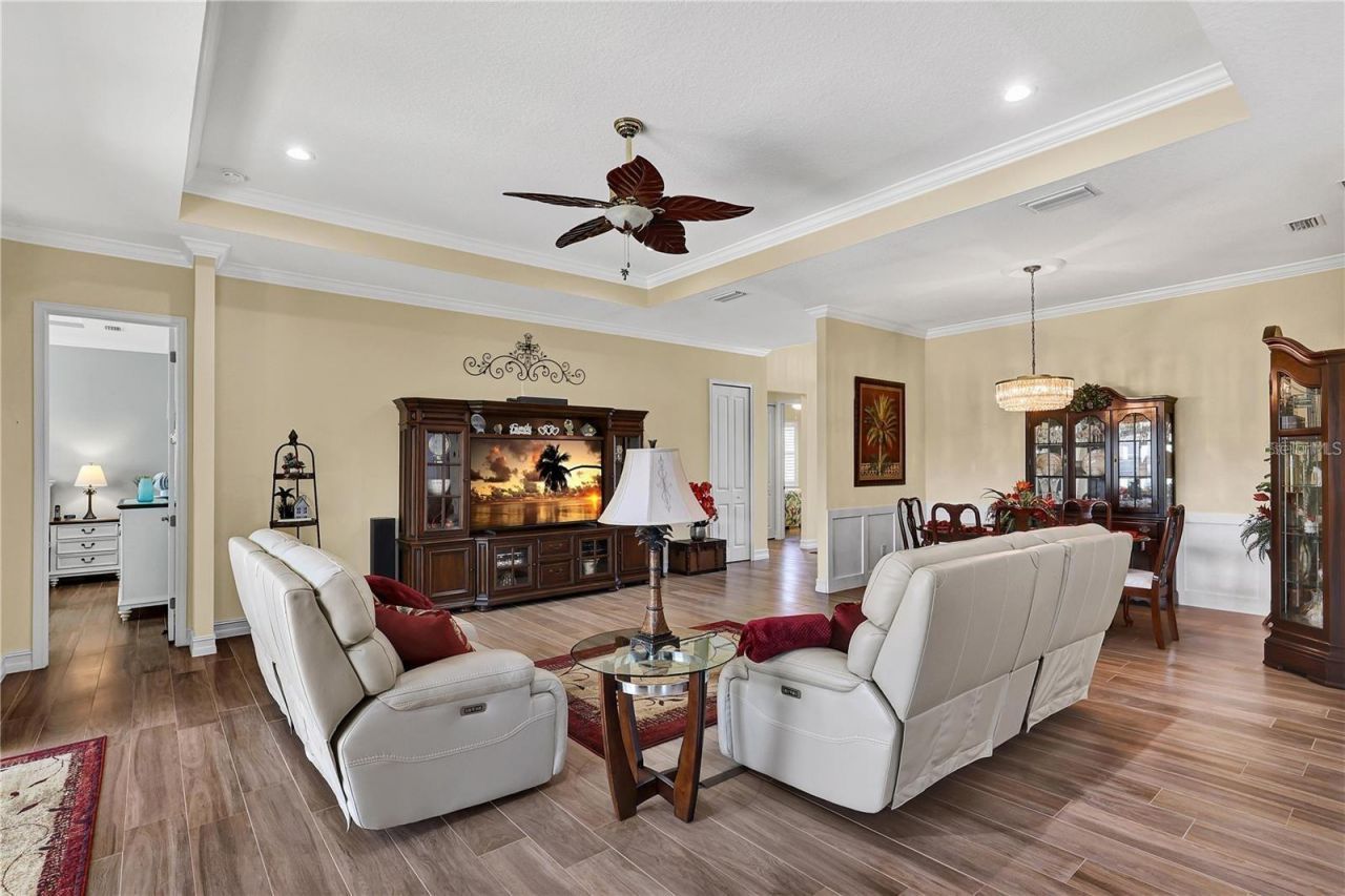 5497 56th Court E, Bradenton, FL 34203 Photo