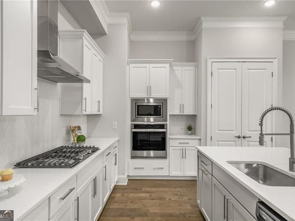 685 Stickley Oak Way, Woodstock, GA 30189