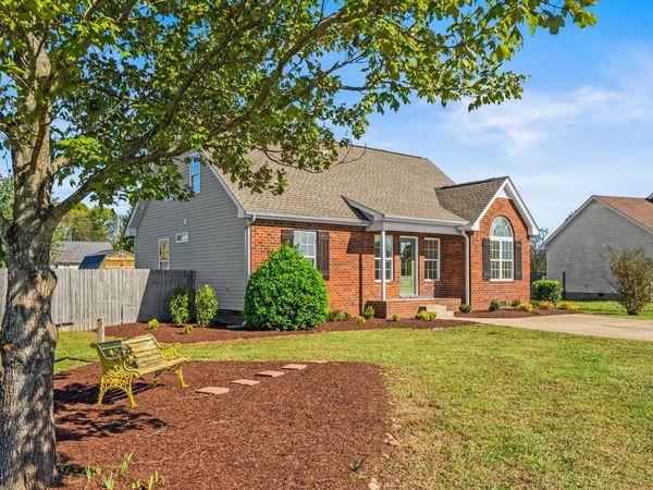 116 Chad St E, Portland, TN 37148