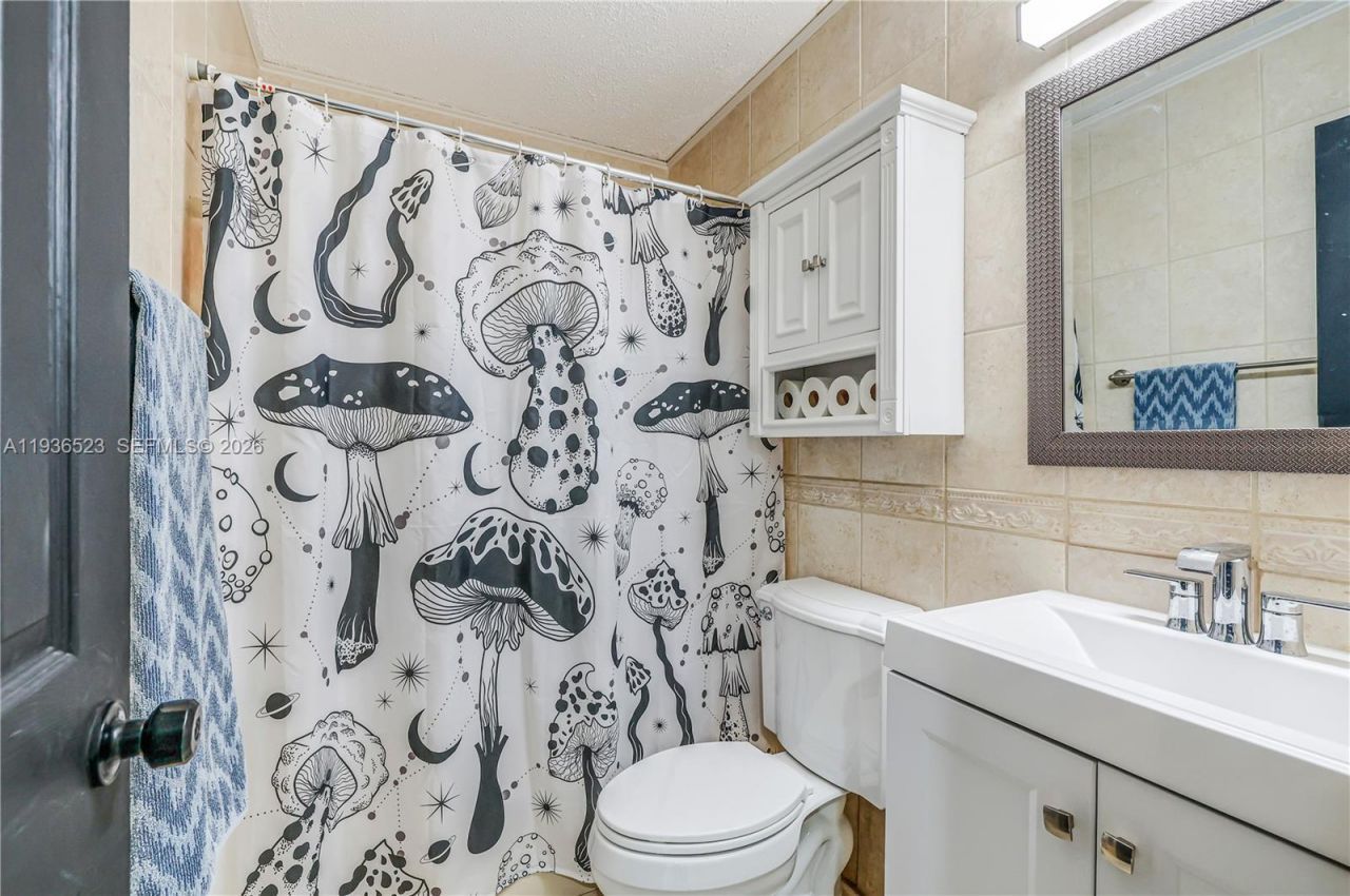 13238 NW 8th Ter, Miami, FL 33182 Photo