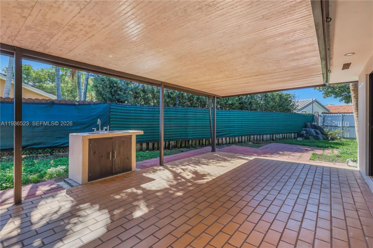 13238 NW 8th Ter, Miami, FL 33182 Photo