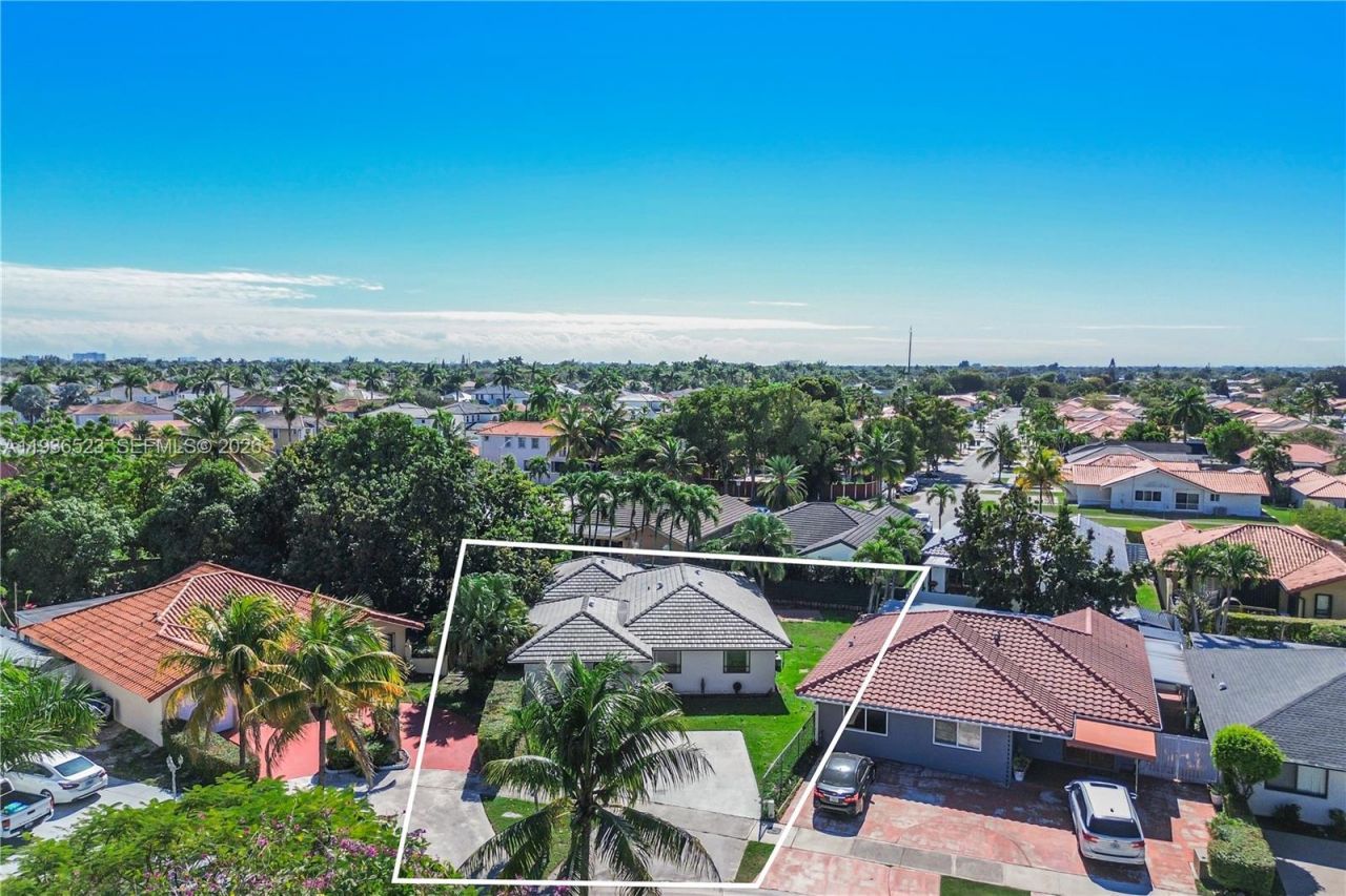 13238 NW 8th Ter, Miami, FL 33182 Photo