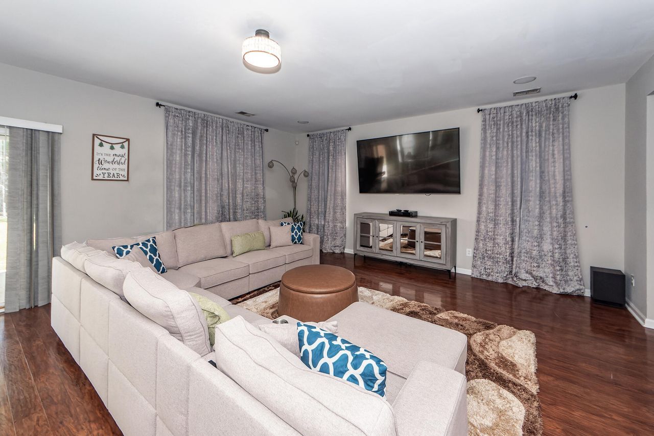 181 Carolina Wren Avenue Photo 8