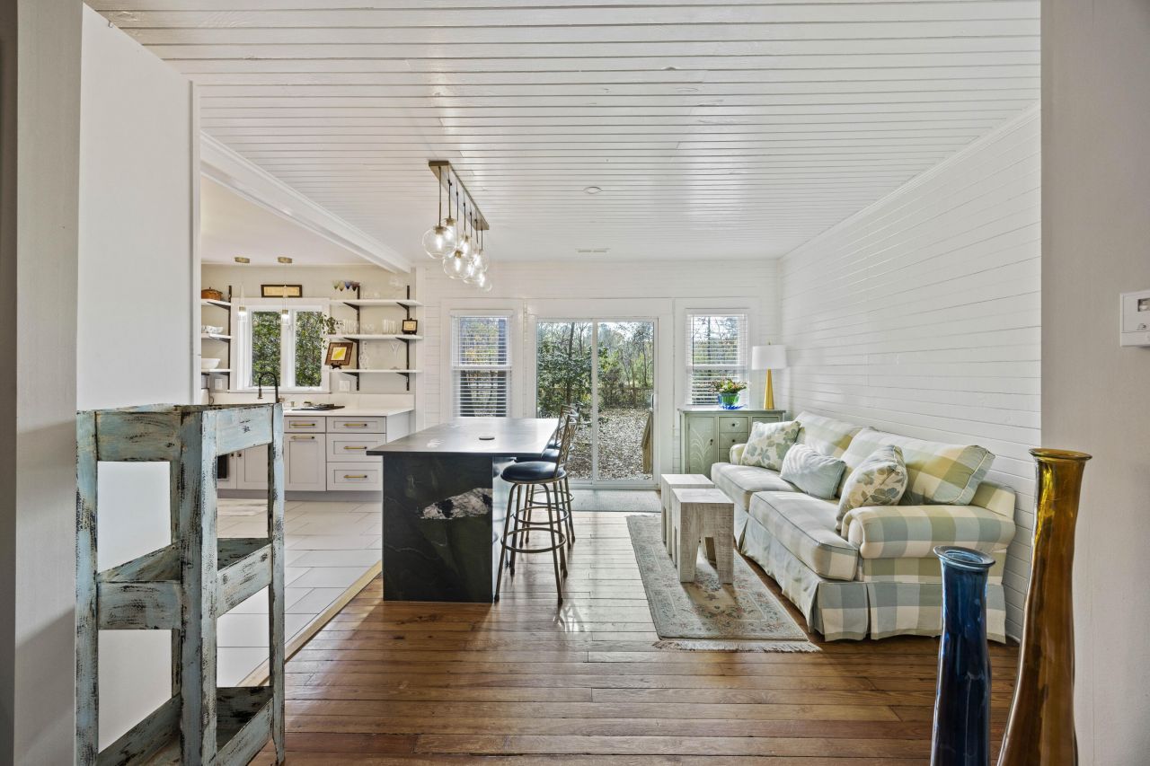 7275 Highway 162 Photo 13